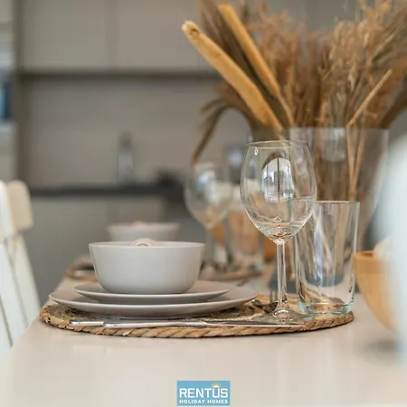 Huys Leo - Met Ligging In Appartement